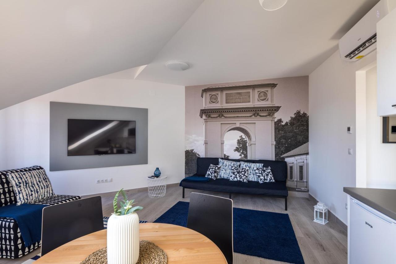 Stafetahaz Apartmanok Vác Екстериор снимка