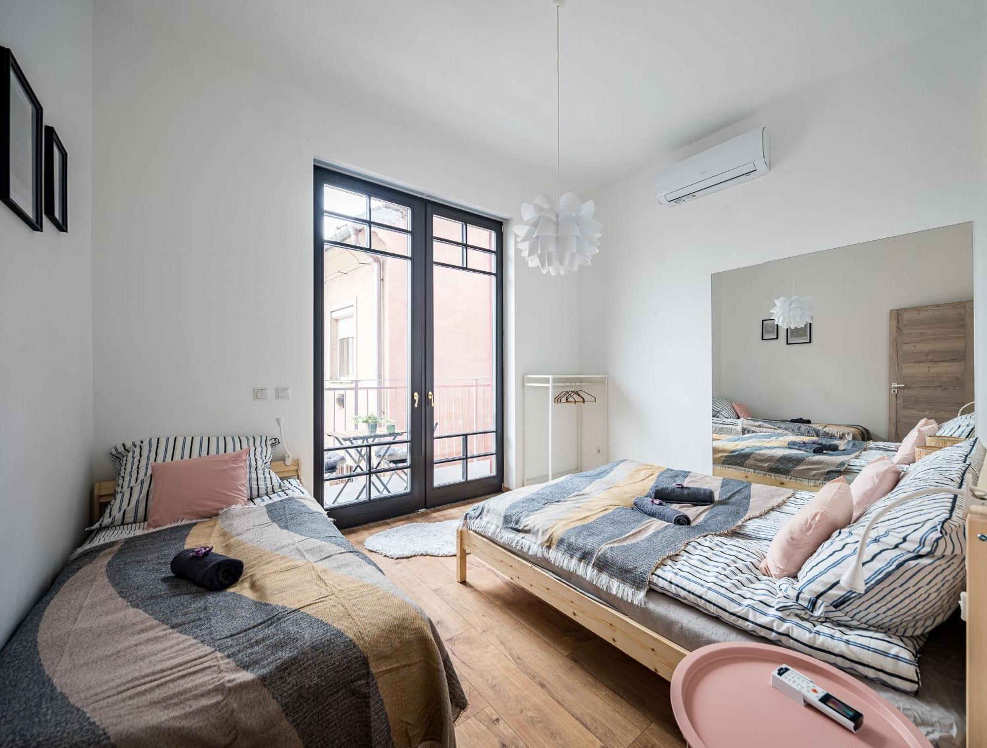 Stafetahaz Apartmanok Vác Екстериор снимка
