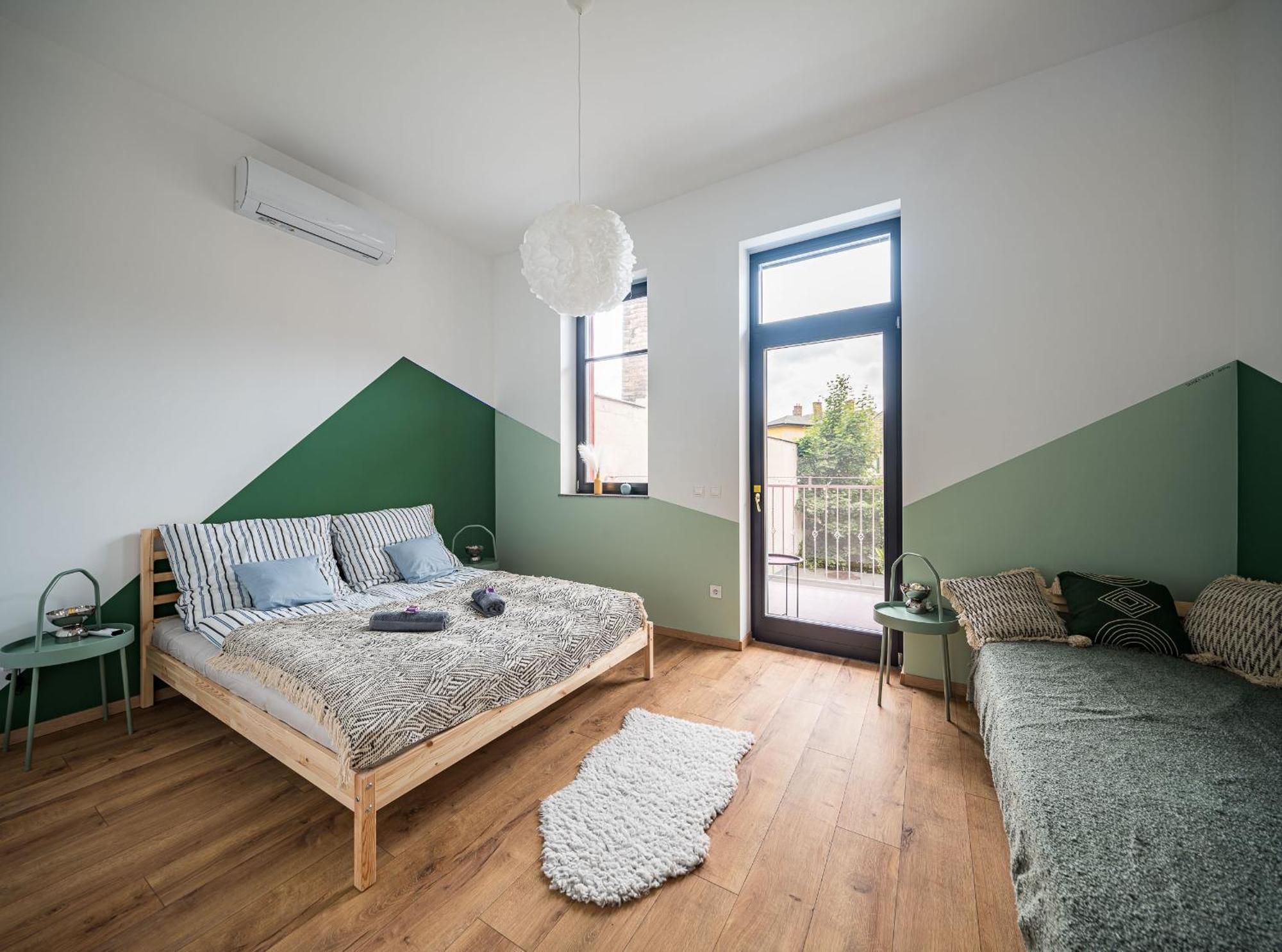 Stafetahaz Apartmanok Vác Екстериор снимка