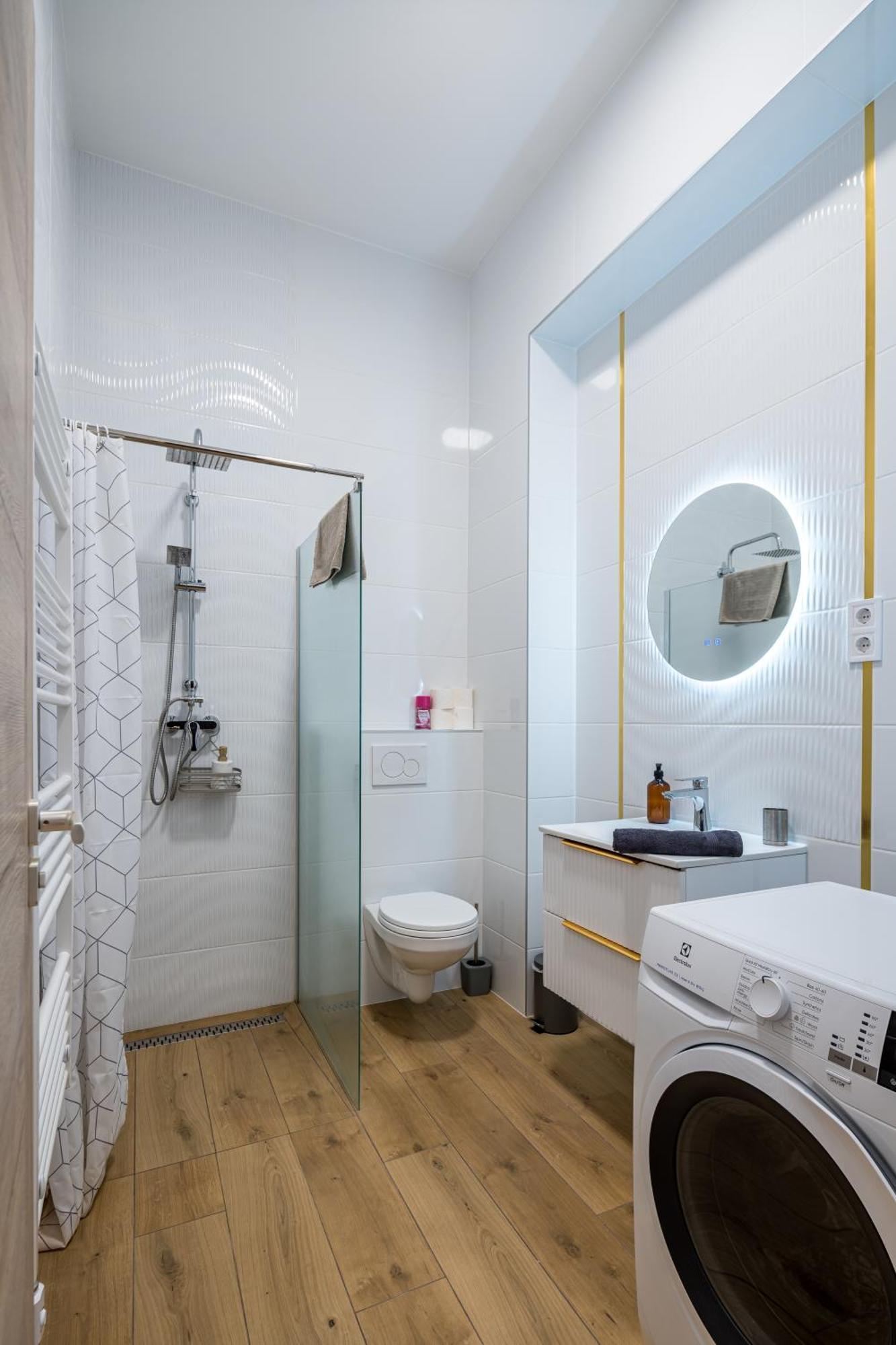 Stafetahaz Apartmanok Vác Екстериор снимка