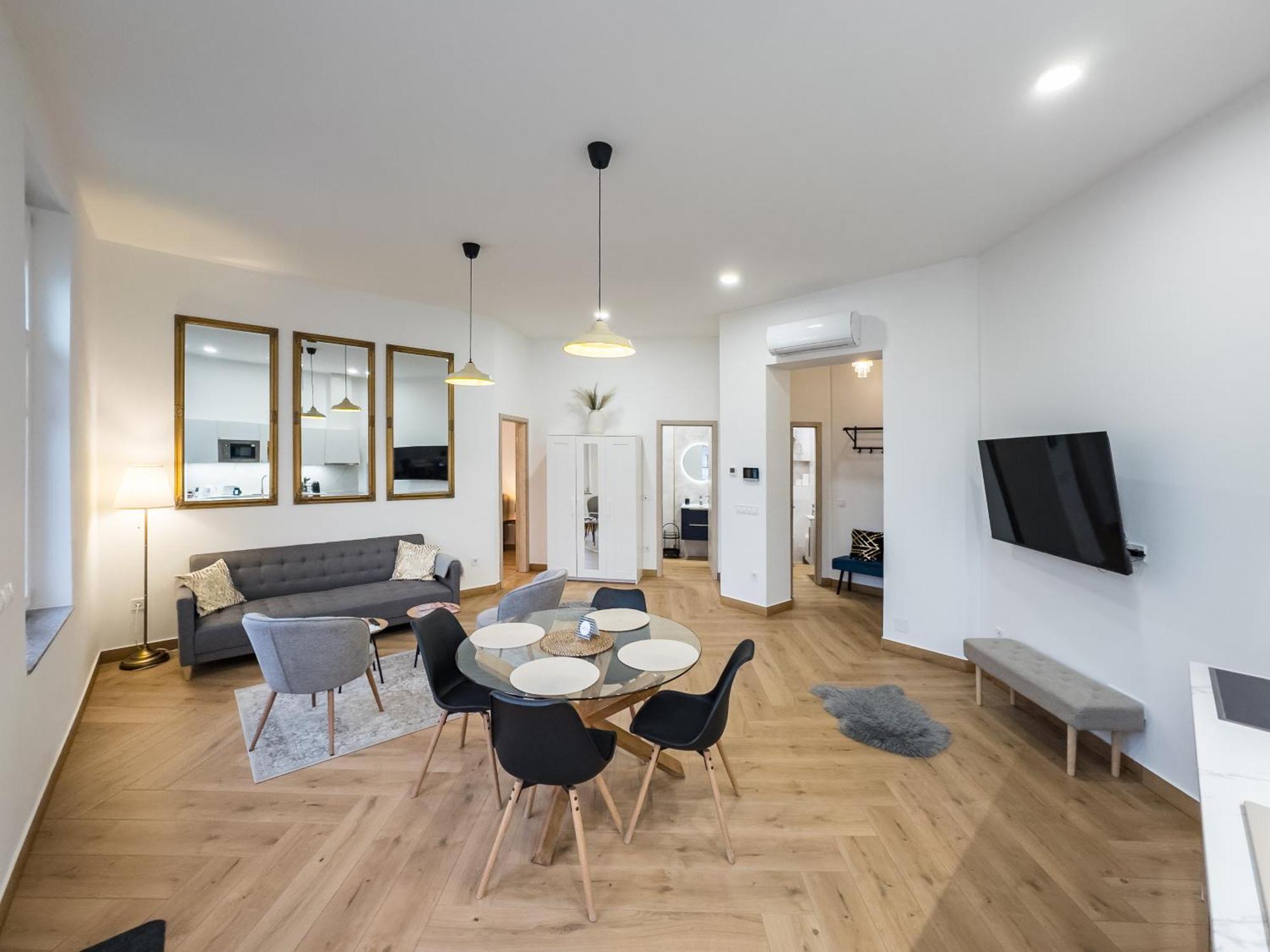 Stafetahaz Apartmanok Vác Екстериор снимка